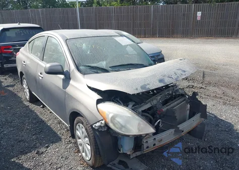 2012 Nissan Versa 1.6 Sv из США, поврежденный, VIN 3N1CN7AP8CL854571